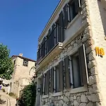 118