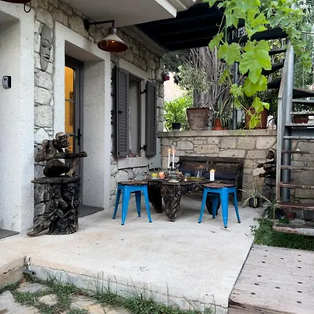 Bed & Breakfast 118 *