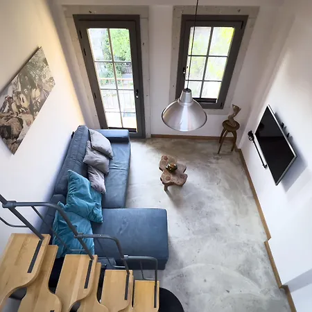 Hotel en barco 118 *