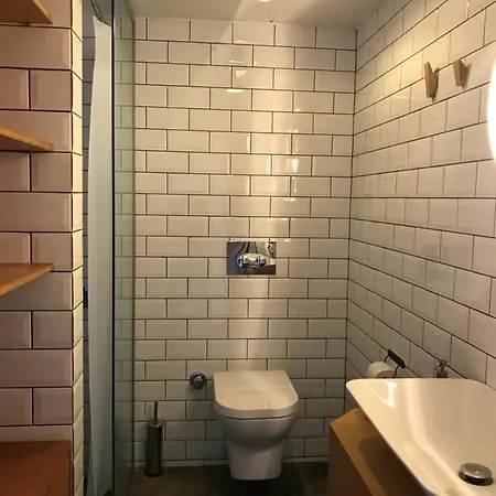 118